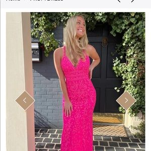NWT Berlinnova prom dress in hot pink